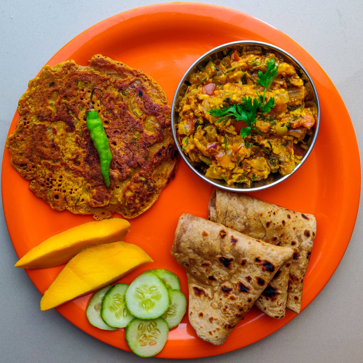 WithPlate's tweet photo. Paneer Bhurji ( Cottage cheese ) and besan phulke for dinner #boywithorangeplate 
#dinnertime 

.
.
#foodblogfeed #foodiesofmumbai #foodbloggers #foodbossindia #food #eat #rajjorascal #foodwelldone #orangeplate #foodfoodporn #foodstylist #foodphotography
https://t.co/8mKV12veyJ https://t.co/0gC1cSCOpX