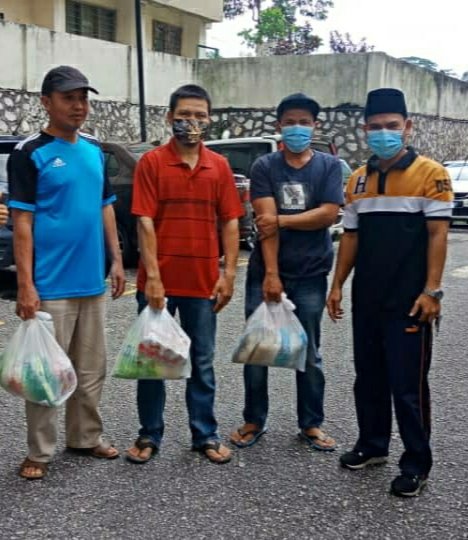 Partai HANURA Perwakilan LuarNegeri MALAYSIA <a href="/Oesman_Sapta/">Oesman Sapta</a> <a href="/OesmanSapta1/">Oesman Sapta</a> <a href="/Oesmansapta_OSO/">Oesman Sapta</a> <a href="/G_paseksuardika/">GPS #DahGituAja</a> <a href="/dpp_hanura/">Official Partai Hanura</a> @COBLOSHANURA