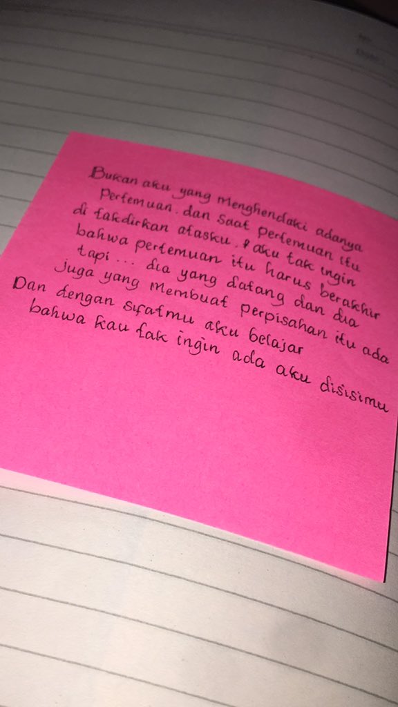 Adibafairuz2's tweet photo. 🌚 https://t.co/0eKwrkiHWg