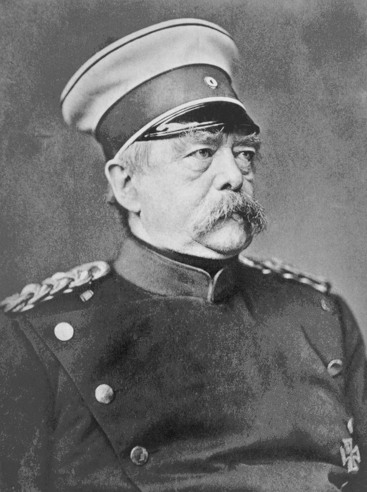 There's a whole exchange of letters in which Bismarck himself explains the way Rüstow might return. Rüstow is a natural diplomat like an elephant is a natural brain surgeon. He rejects anything short of a full pardon. Bismarck is like... u wot m8It never happens. 13/