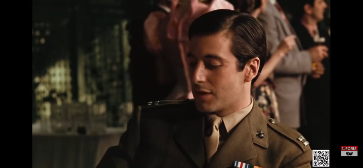 Kha look. I'll do the Al Pacino thread some other day but this is the Al Pacino's hairstyles and what they portray thread (again). So when we meet Michael (Pacino), he's a good fauji boy, innocent and distant from the family business. See, how he has a nice little side part.