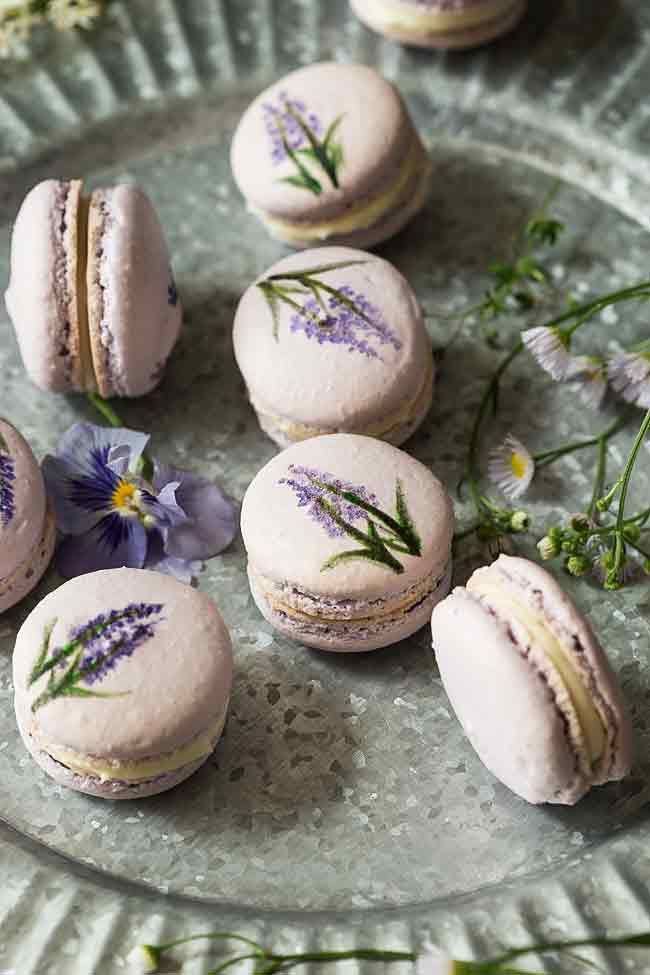 CourtneyNoir's tweet photo. lavender desserts https://t.co/MIsNqP4ny3
