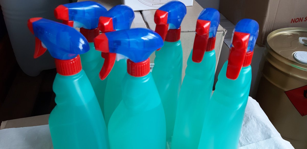 Per cada voluntari el seu desinfectant ! Protegim tota la xarxa !... i a tu !
@manresacomerci <a href="/Ampans/">AMPANS</a> <a href="/NuriaPicas/">Núria Picas</a> <a href="/ajmanresa/">Ajuntament de Manresa</a> <a href="/rotarymanresac/">Rotary Club Manresa Centre</a> <a href="/ANC_Manresa/">Assemblea Manresa</a> <a href="/zonalliure1/">zonalliure</a> <a href="/miriamponsa/">Miriam Ponsa Prat</a> <a href="/althaiamanresa/">Fundació Althaia</a> <a href="/marc_aloy/">Marc Aloy Guàrdia 🎗</a> 
<a href="/ValentiJunyent/">Valentí Junyent 🎗</a> @policiamanresa <a href="/CCBAGES/">Noticies del CCBAGES</a> <a href="/StAndreuSalut/">Sant Andreu Salut</a> <a href="/QuicoSalles/">Quico Sallés</a>