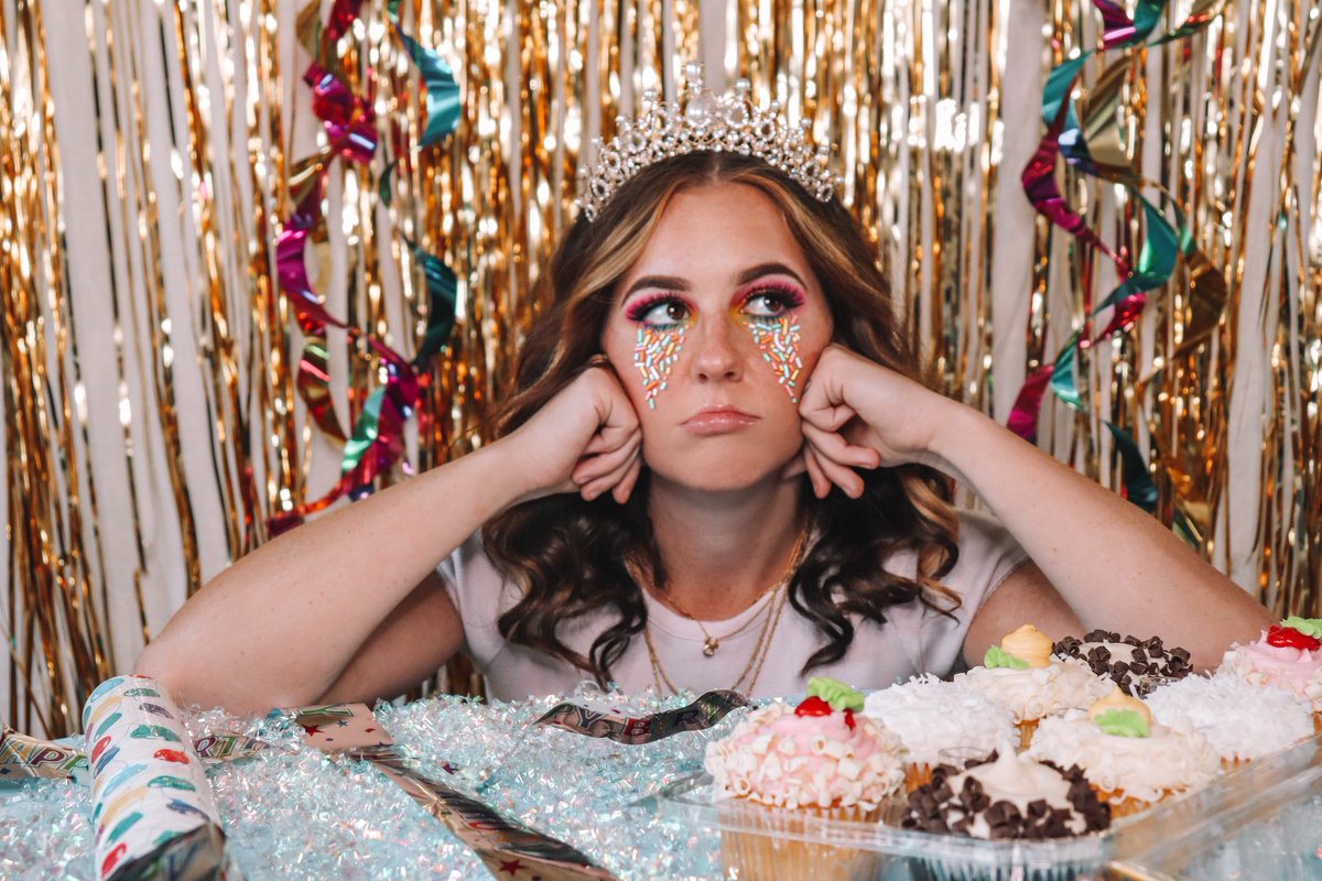 britttanygracee's tweet photo. It’s my freakin birthday quarantine style 🎂 https://t.co/zHLjBYjq88