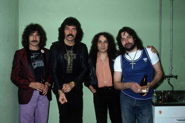 OfficialRJDio's tweet photo. 40 years ago today!
Black Sabbath’s Heaven And Hell was released on this day, April 25, 1980. The first Black Sabbath record with Ronnie James Dio on vocals. https://t.co/sbAEk93IfF