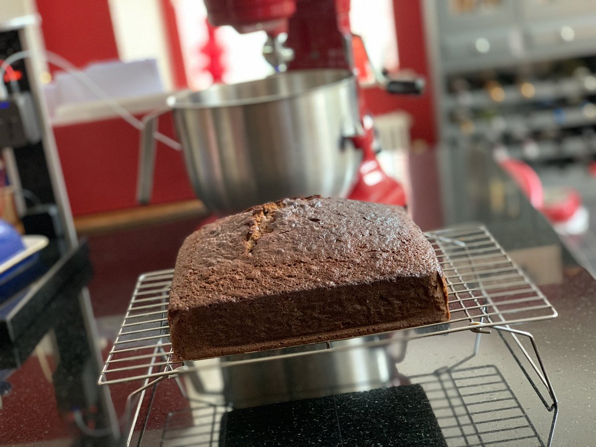 scottiebateman's tweet photo. Today’s #BakeWithScottie is ginger cake with lemon icing.
I really am going to have to get a new uniform after all this. #fatpilot https://t.co/NvSf1Svi1m