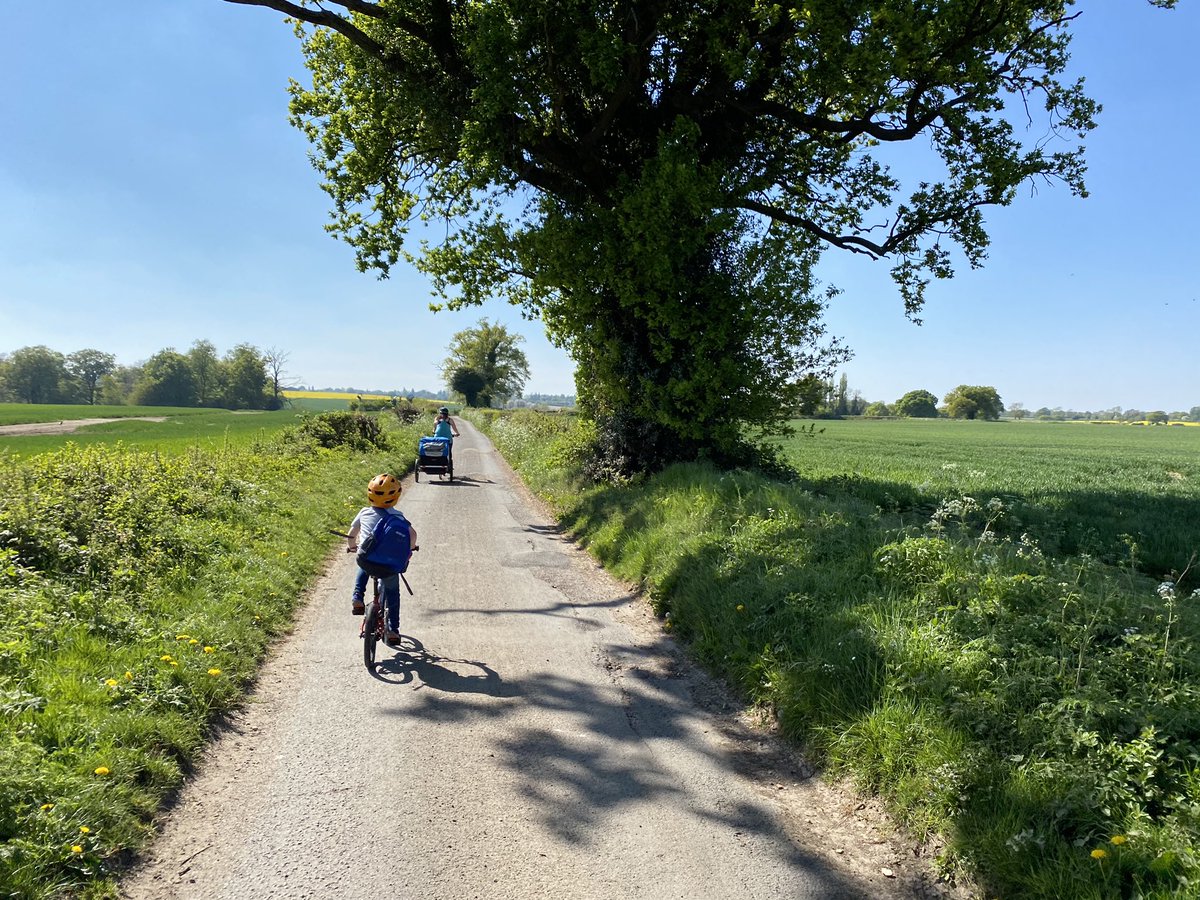 MelBoda's tweet photo. 6.4miles of 26 completed for our #TwoPointSixChallenge in aid of @electricbrolly https://t.co/EmBeiFHP3F #trysmiling #sidebyside https://t.co/OmA4iQe88t