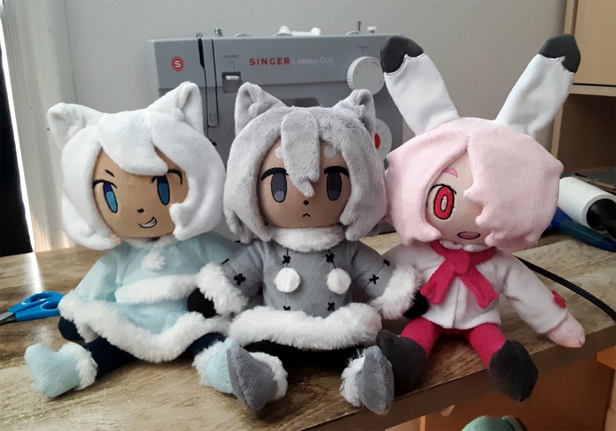 Gee Treat! How come your mom lets you have two girlfriends?