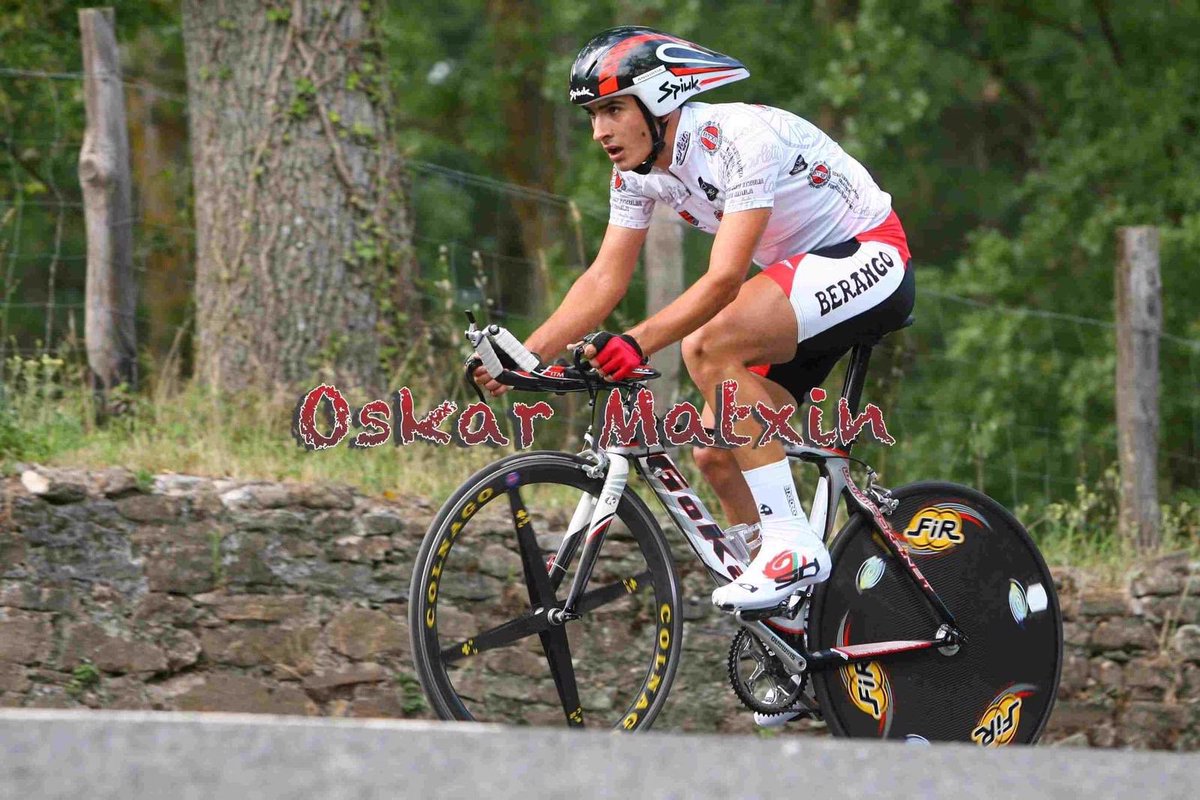 Bizkaiko itzulia 2011...último día de la vuelta, CRI en Balmaseda. 
Que buen recuerdo, Gracias <a href="/oskarmatxin/">Oskar Matxin Edesa</a>