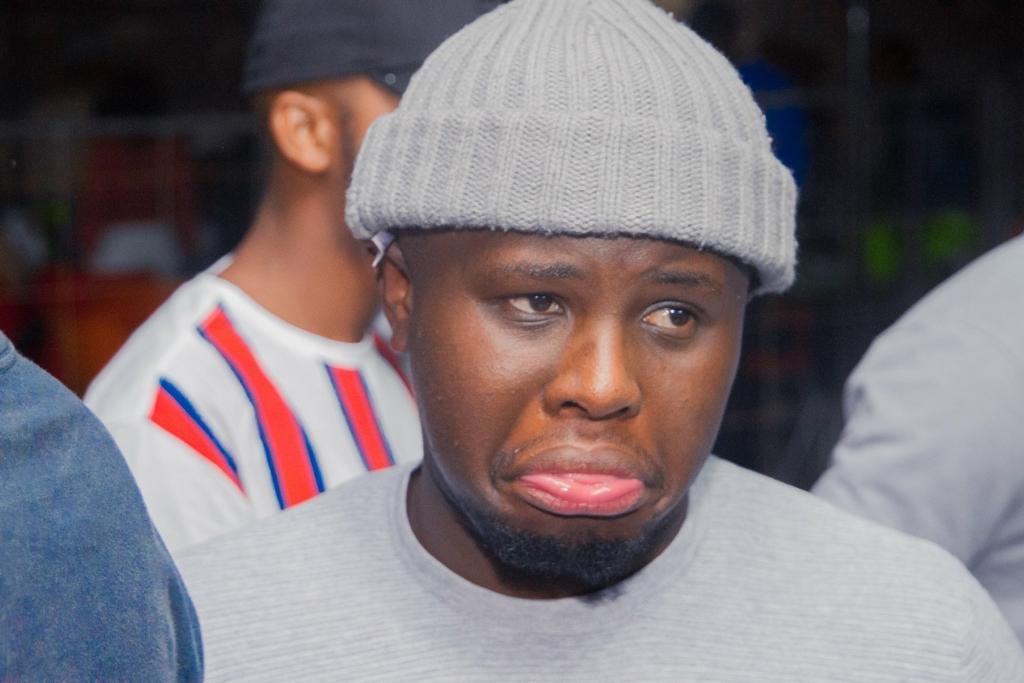 This is <a href="/ezra_mlotshwa/">Bayede</a> guys!!! 😂😂😂😂 #LockdownHouseParty