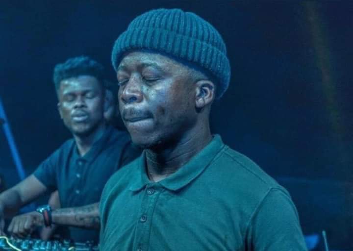 Java226's tweet image. #Lockdownhouseparty
Ezra Ezra Man.....