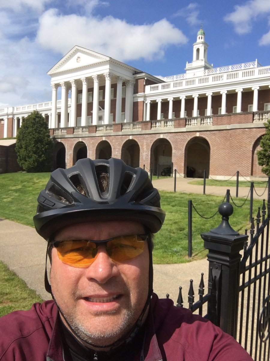 MikeDufrene30's tweet photo. My heart is heavy @HandleyJudges ...We All will Rise & Shine in the end ♥️🤍💪!!! Miss my Judges!!! @jhhsclassof2020 @JHHSClassof21 @JHHSclassof2022 @jhhsclassof2023 @HandleyPTSO @GoJudges #handleypride #handleyfamily #perseverance https://t.co/LBK8ezRFwX