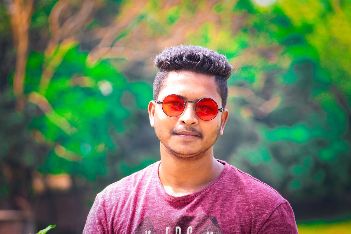 সময়ের সাথে যারা বদলে যায় 
 তারা মানুষ না..!!
 ক্যালেন্ডার