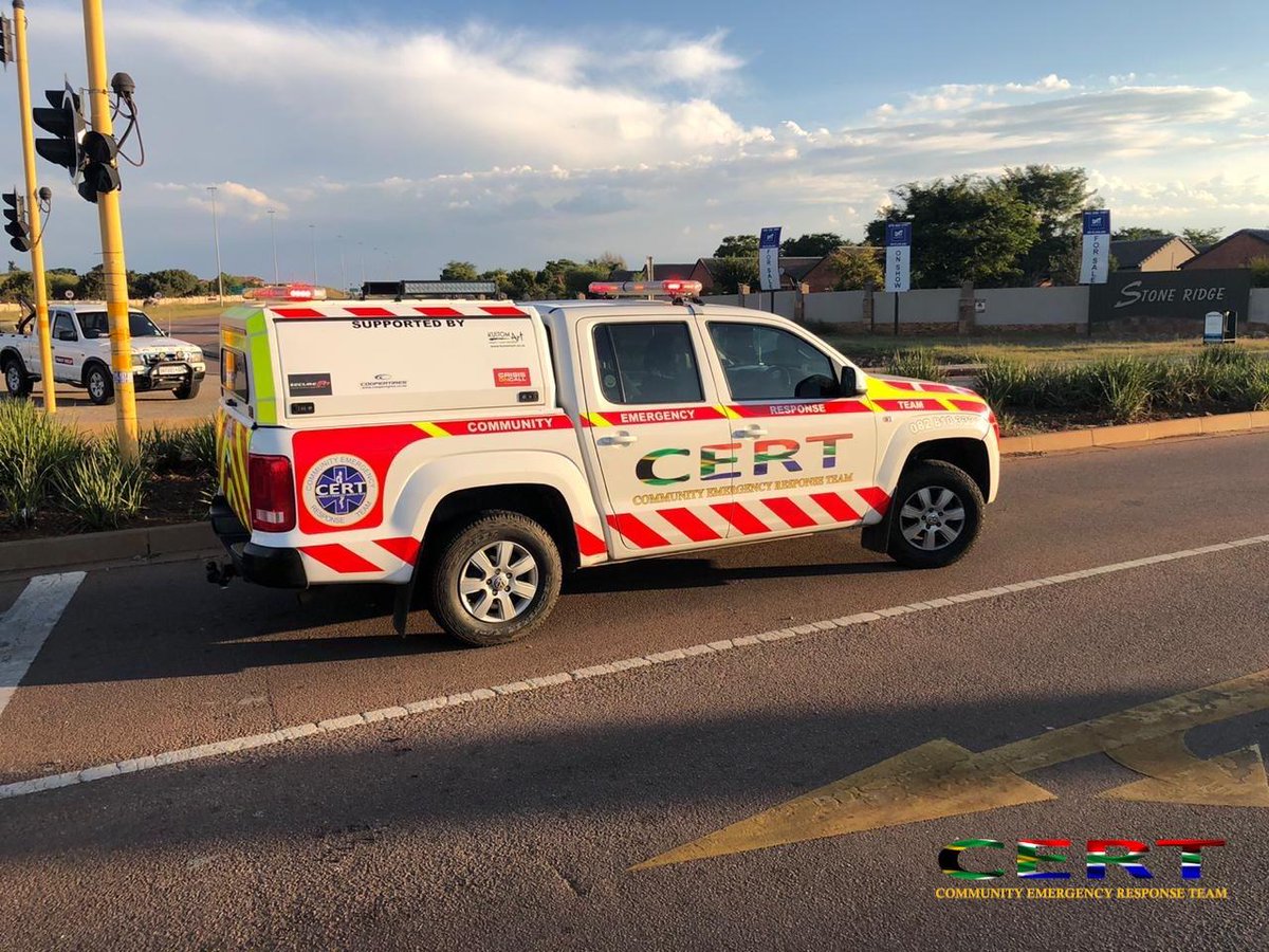 sa_cert's tweet photo. CERTSA responded to a 2 vehicle MVA Cnr R55 and Stone Ridge. 

#ER24
#TshwaneMetroPolice 
#TshwaneEMS
#TshwaneFire https://t.co/xHVXsIjcUI