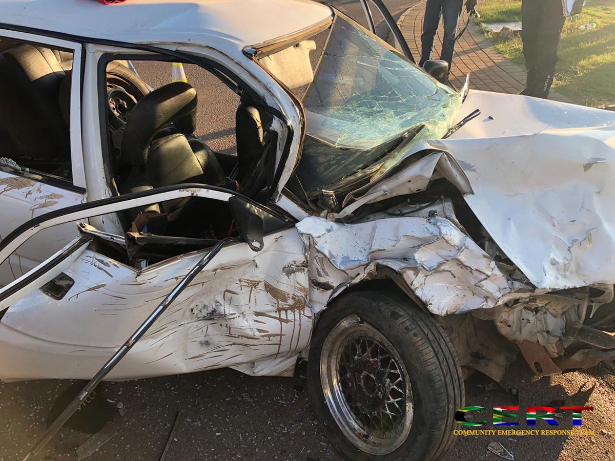 sa_cert's tweet photo. CERTSA responded to a 2 vehicle MVA Cnr R55 and Stone Ridge. 

#ER24
#TshwaneMetroPolice 
#TshwaneEMS
#TshwaneFire https://t.co/xHVXsIjcUI