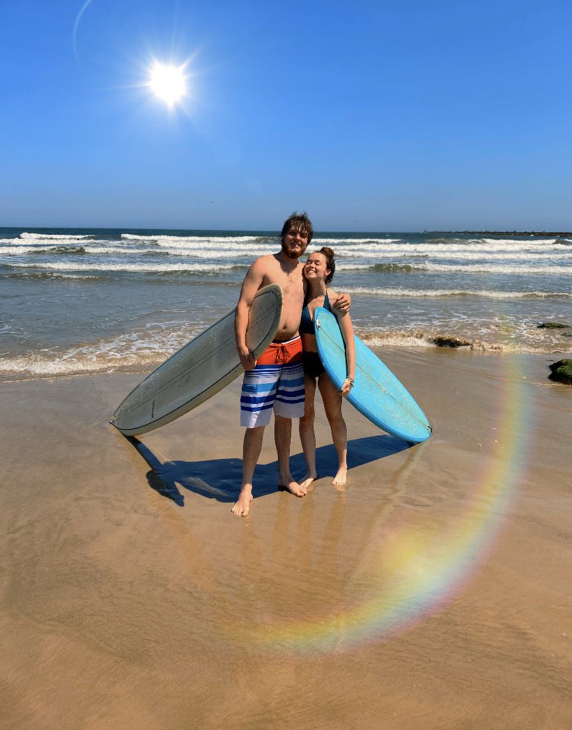 your new fav surf couple🏄🏻‍♀️🏄🏼‍♂️🤍
