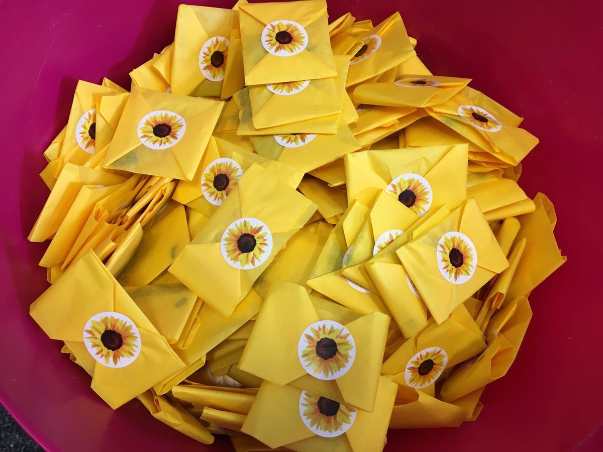 Mulberry_Bush_'s tweet photo. SUNFLOWERS - sent with love 🌻💛
We worked hard last wk preparing 800 envelopes of sunflower seeds &amp; a special poem for all our children who aren’t in nursery at the moment.💛Our key worker children will be busy planting their own sunflower seeds with us in nursery next week 🌻 https://t.co/IZCsmUdBHV