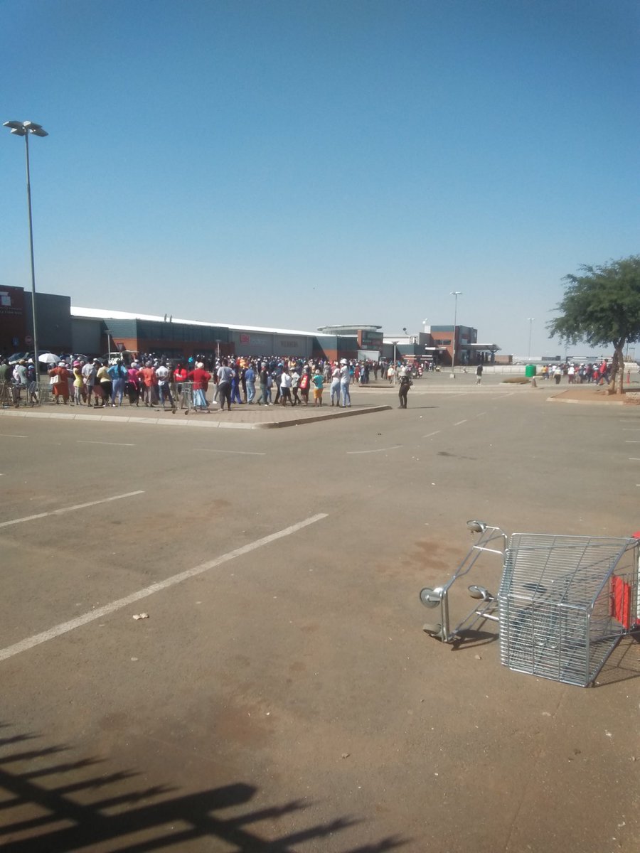 Orange farm Eyethu mall. Ndi zwa mulovha