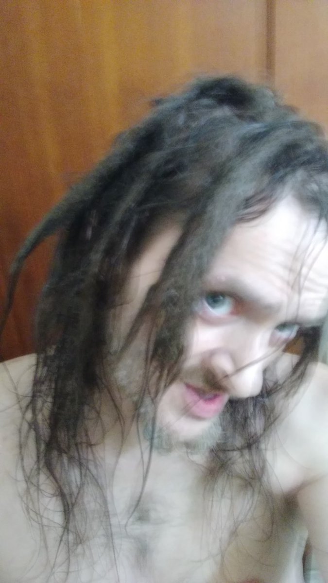 coopertroxx's tweet photo. #420710riders #cannabisconniseaurs dreads fukkkkkkk.Jahh mannnnnn #smokingstrong #puffingtough #beastcoaststyle https://t.co/BKg2G1RWNo