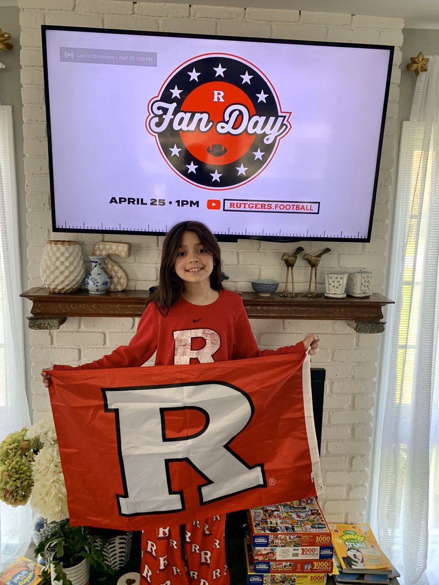 GerhardSanchez's tweet photo. @RFootball #RUFanDay #1Fan https://t.co/bSAstUx2sT