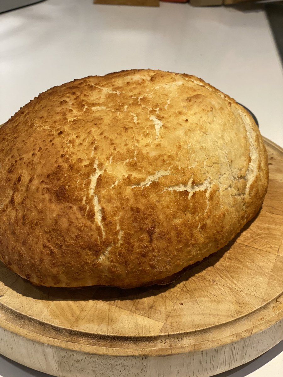 chickeneggHQ's tweet image. When it’s all rather quiet at work it’s time to bake bread! #tigerbread Still being ‘creative’!