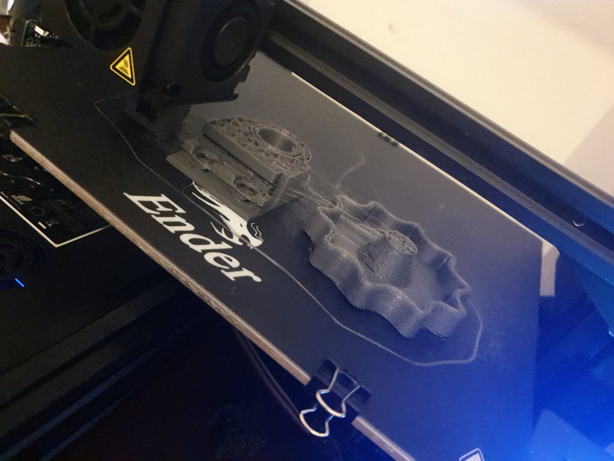 anyasekai's tweet image. Encore des réglages à faire mais c'est déjà pas mal ! #crealityender3