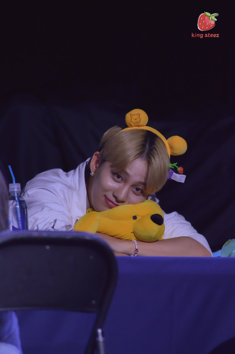 jongho with plushies, do not open thread if you have a weak spot for jongho