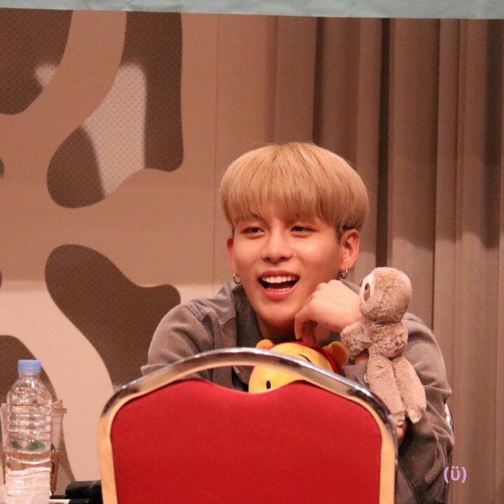 jongho with plushies, do not open thread if you have a weak spot for jongho