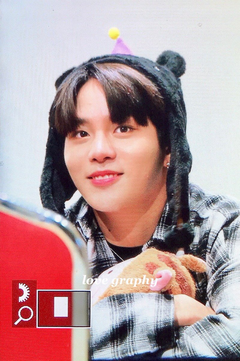 jongho with plushies, do not open thread if you have a weak spot for jongho