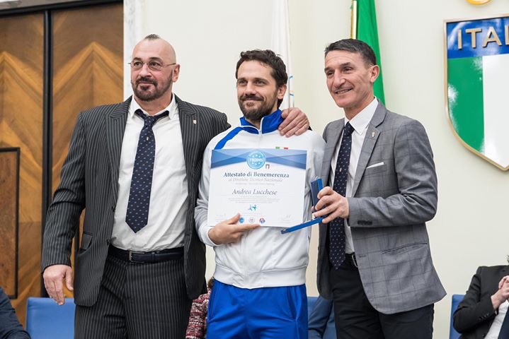 Federkombat's tweet image. 📺 #FIKBMSconVOI, in diretta su INSTAGRAM STORIES.  
.
💻 Ospite della nostra videochat Andrea Lucchese, DTN della Nazionale italiana di #PointFighting   
.
🗣 oggi ore 21 
#Fikbms