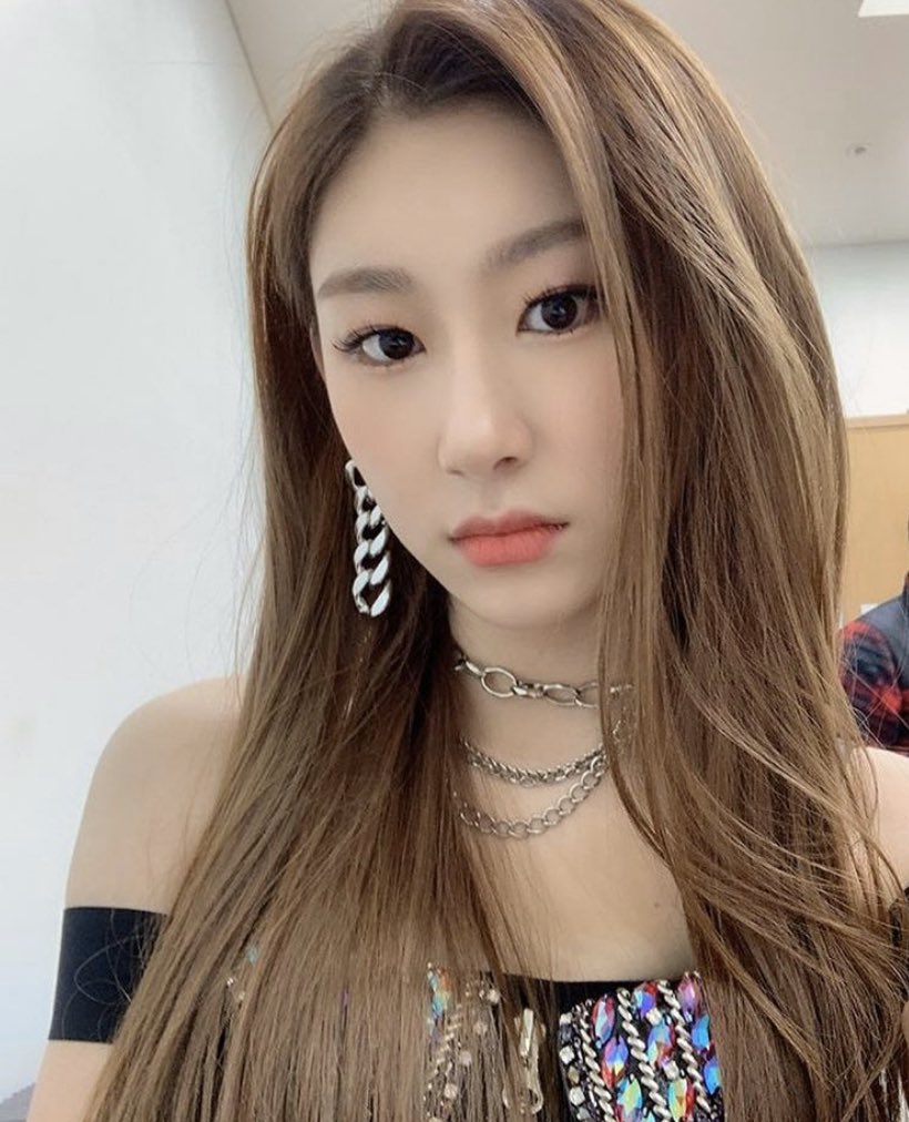 aphrodite girl u r jobless now