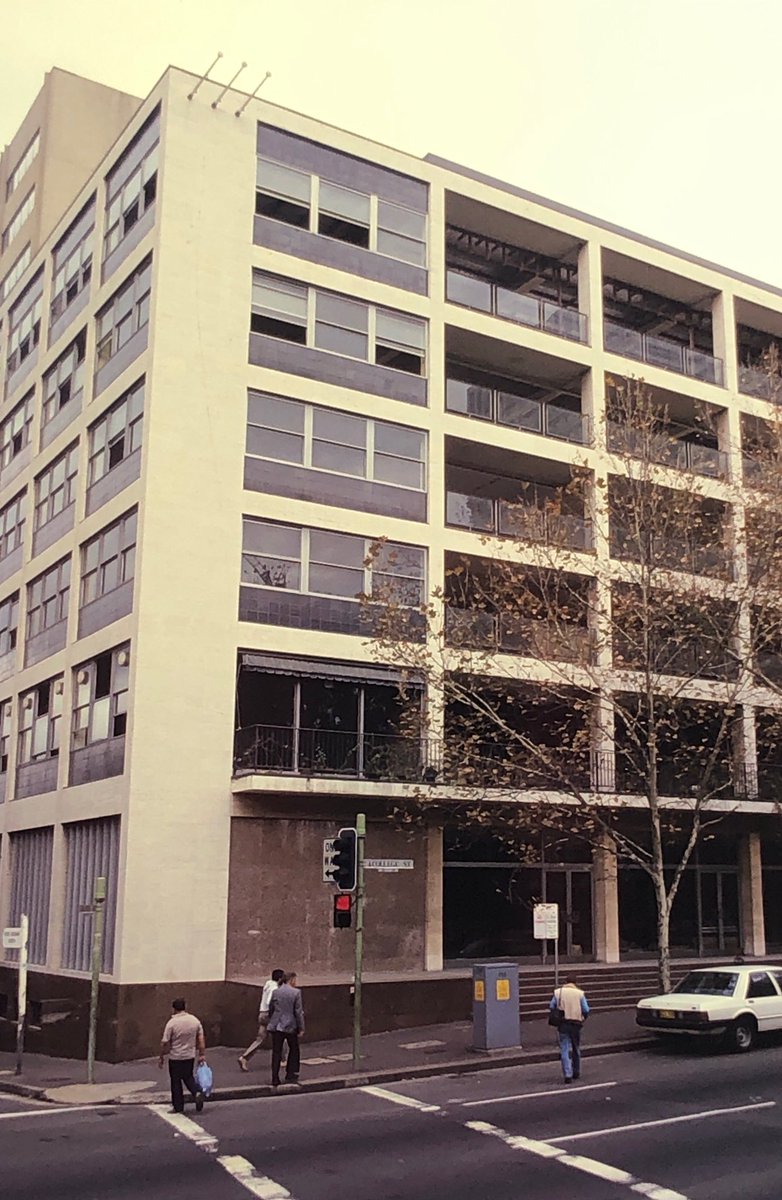 PhilipThalis's tweet photo. #lostsydney
Anzac House stood from mid 1950’s to c1990 on College St looking directly across to Anzac Memorial in Hyde Park.
Architects #bunningmadden, had won competition for a Martin Place site, relocated to here.
Demolished for a far inferior building
#publicsydneydemoliished https://t.co/TUAnOcNGHW