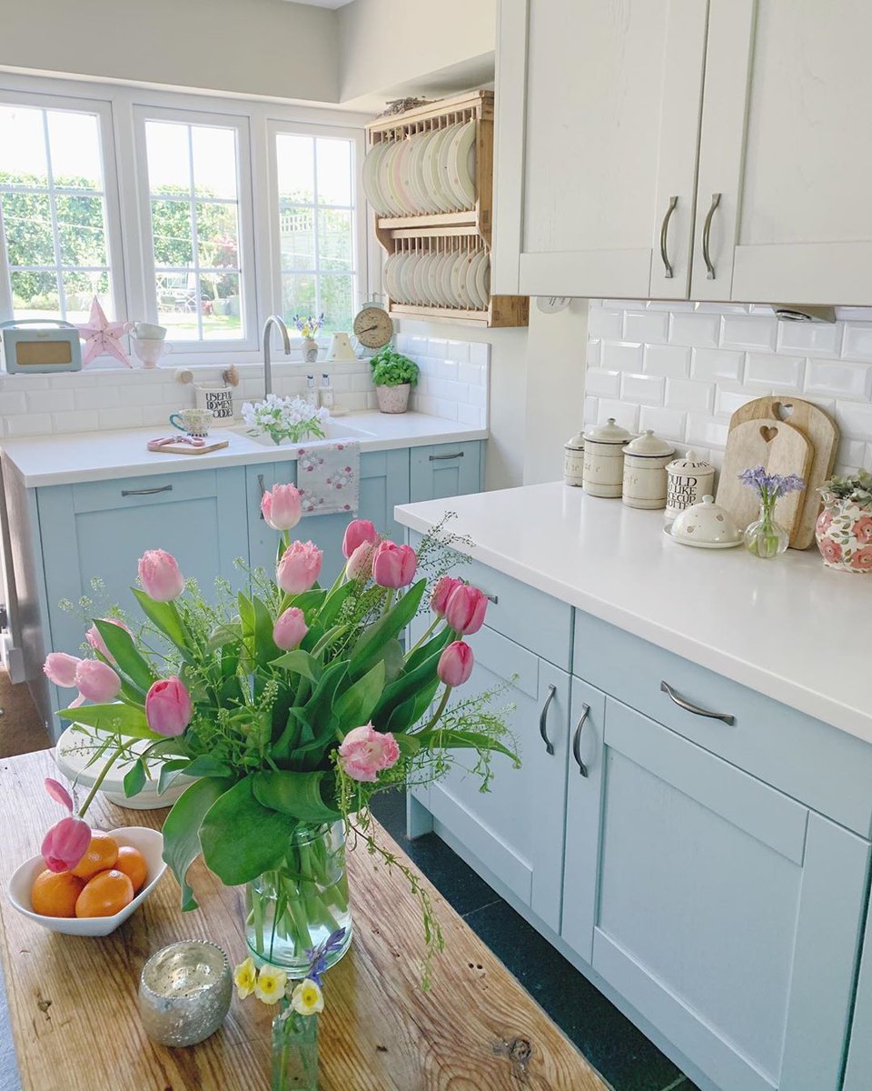 wallflower_cottage— pastel and spring vibes! this account posts very soft and cute interiors. https://instagram.com/wallflower_cottage?igshid=ea76rpw9blz2
