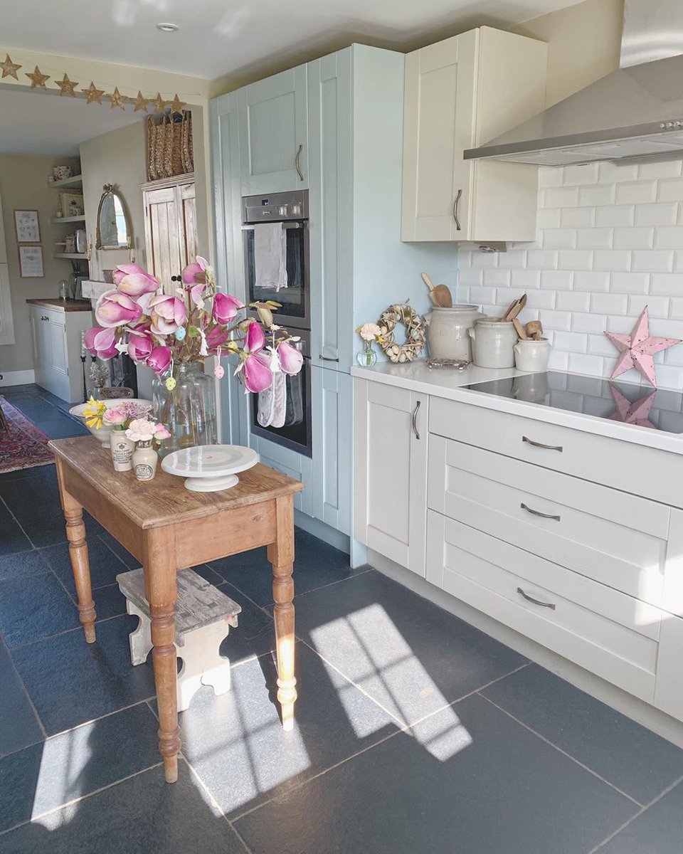 wallflower_cottage— pastel and spring vibes! this account posts very soft and cute interiors. https://instagram.com/wallflower_cottage?igshid=ea76rpw9blz2