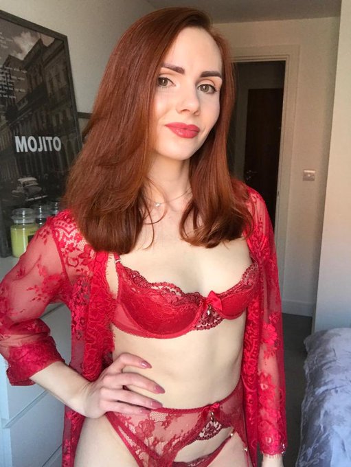 1 pic. 🔥Fiery redhead temptress with a passion for elegant lingerie and all things naughty😈.

⬇️Subscribe