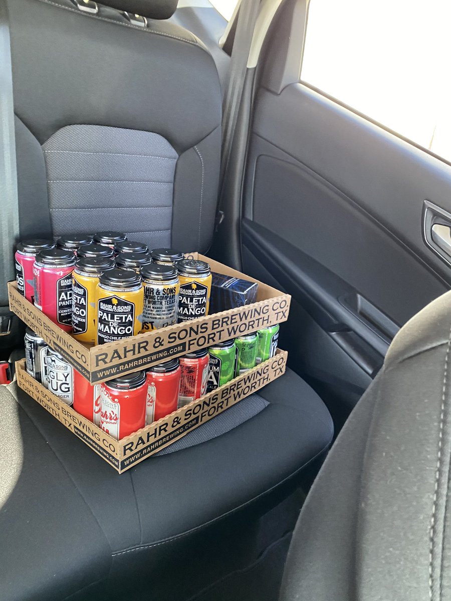 jennimaynoble's tweet photo. Supporting the local breweries today with some curbside pick up! Thx, @RahrBrewing and @HopFusionAle! We can’t wait to crack one open 🍻 #texascraftbeer #gotexan #AdiosPantalones #FeistyBlonde #ProstYall https://t.co/n0lW6PyqDm