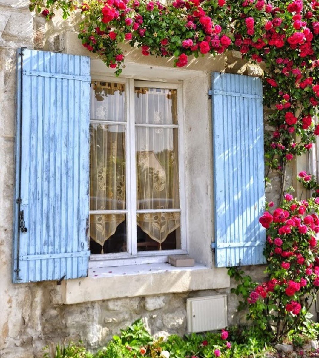 frenchcountrypassion— posts are inspired by french country, the perfect mix of elegant and refined with rustic beauty. https://instagram.com/frenchcountrypassion?igshid=1ovag74a8kgop