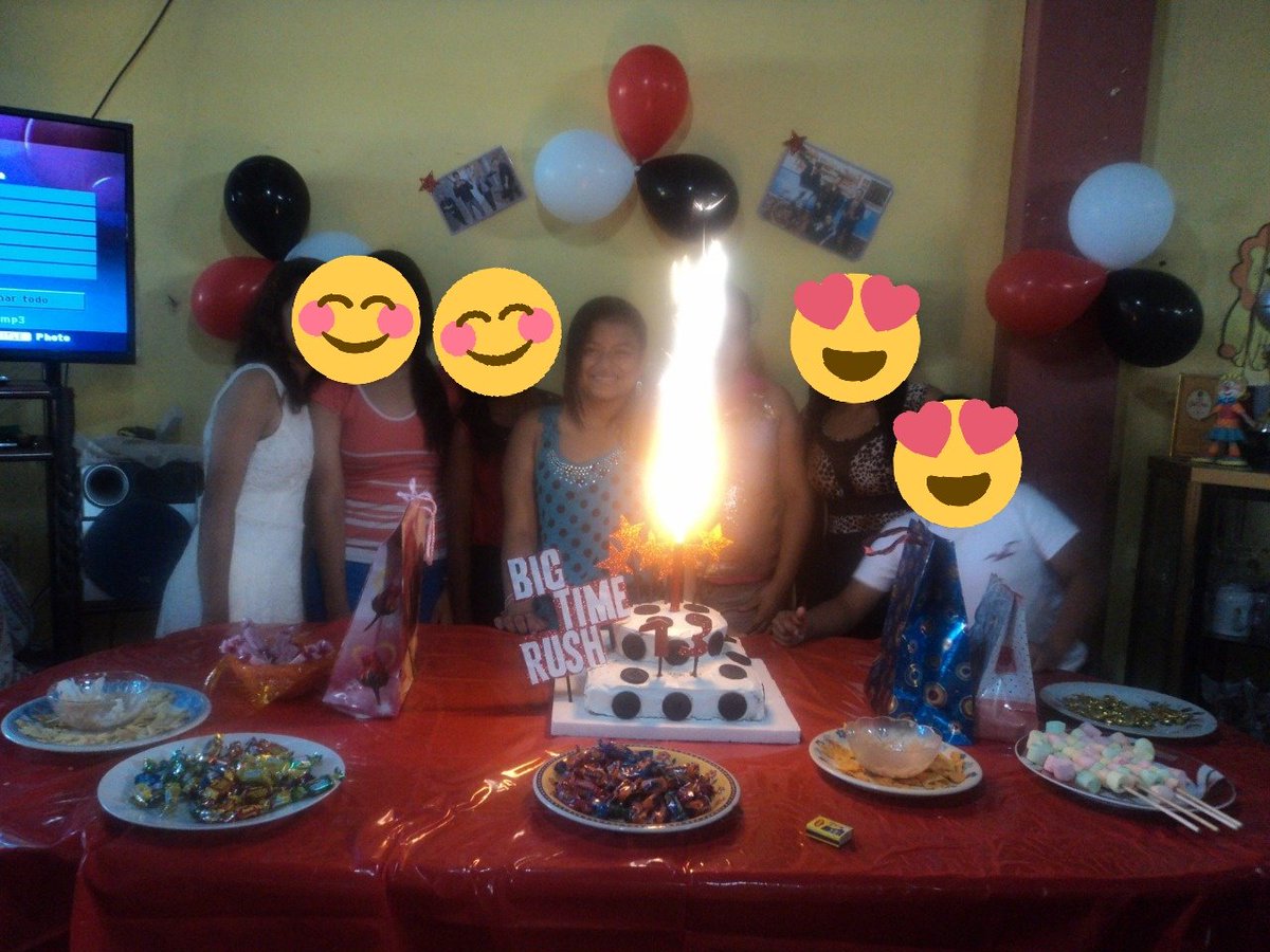 CoAbby7's tweet image. Abro hilo de fotos con un pasado oscuro.
Recuerdo que esa era mi etapa de super fan (Rusher) de @bigtimerush y la pequeña reunión que me iban a realizar por mis 13, yo quería hacerla en honor a ellos🤣🤣