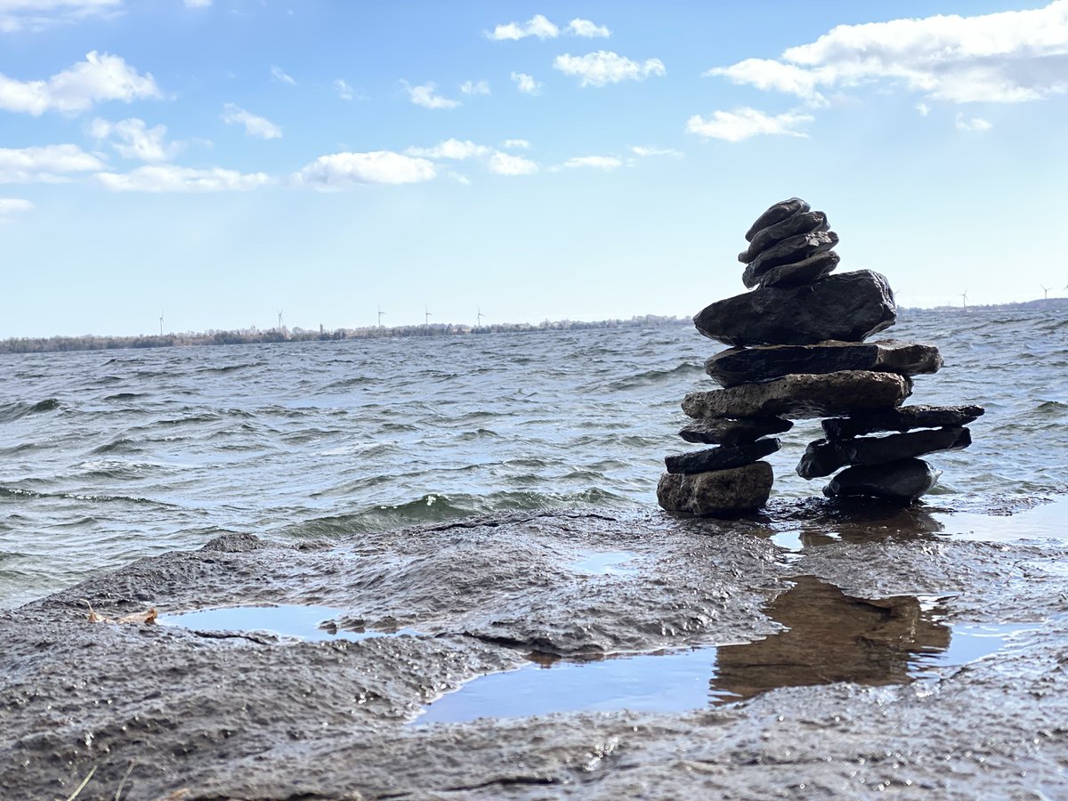 amherstislandfm's tweet photo. Gorgeous day to go outside!!! Let’s do this! 🤘🏽
#socialdistancing #socialdistancing2020 #ontario #canada #saturday #caturday #lake #outside #fifb #ygk #follow #sunshine #followback #worktogether #staysafe #covidcanada #covidontario #covid19 #teamwork #inukshuk #rock #freshair https://t.co/4Lp2Gj8mTw