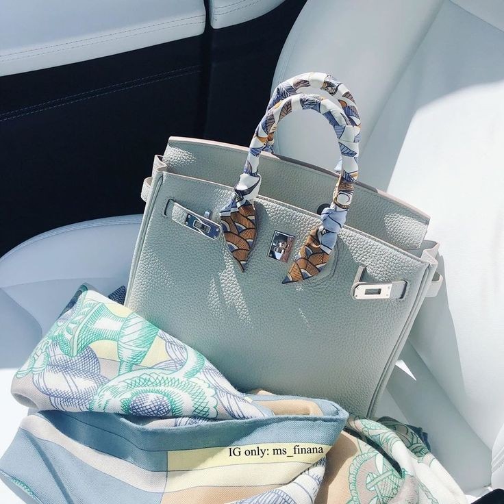 15. You continue shopping but your gut tells you to rush back to the villa/hotel. What did you buy at the mall?