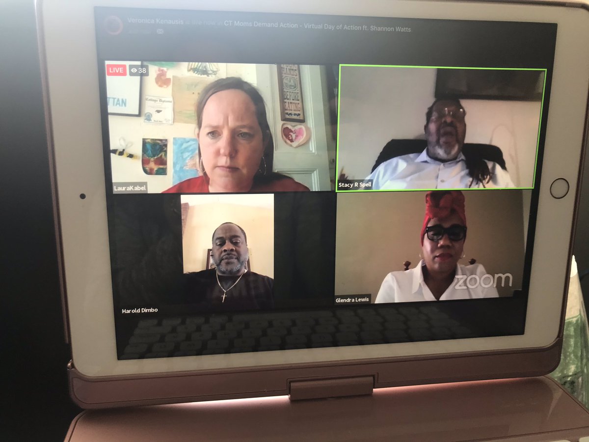katiedharri's tweet image. @MomsDemand leader interviewing #ProjectLongevity Leaders from Hartford, New Haven, and Bridgeport. THANK YOU Stacy, Harold, and Glendra!!! #ctleg #CTvirtualdayofaction