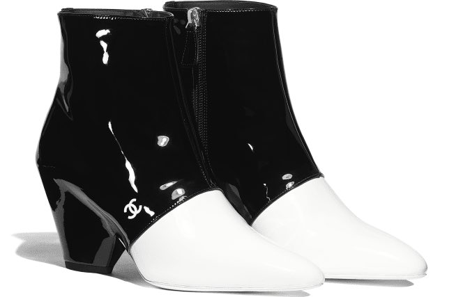 Chanel booties je pense que ça va être la prochaine paire de boots des blogueuses & instagrameuses .. elle a été pas mal vu lors de la dernière fashion week déjà (surtout la versions ouverte)