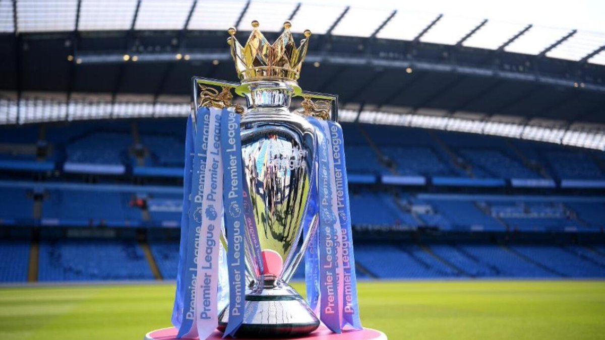 Palmarès :United : 66 titres dont 20 championnats, 12 FA Cup et 3 Champions League ( https://www.manutd-france.com/v5/inside... : 22 titres dont 6 championnats, 6 Fa Cup et 1 Coupe d’Europe des vainqueurs des coupes ( https://mcfc-france.fr/palmares/...