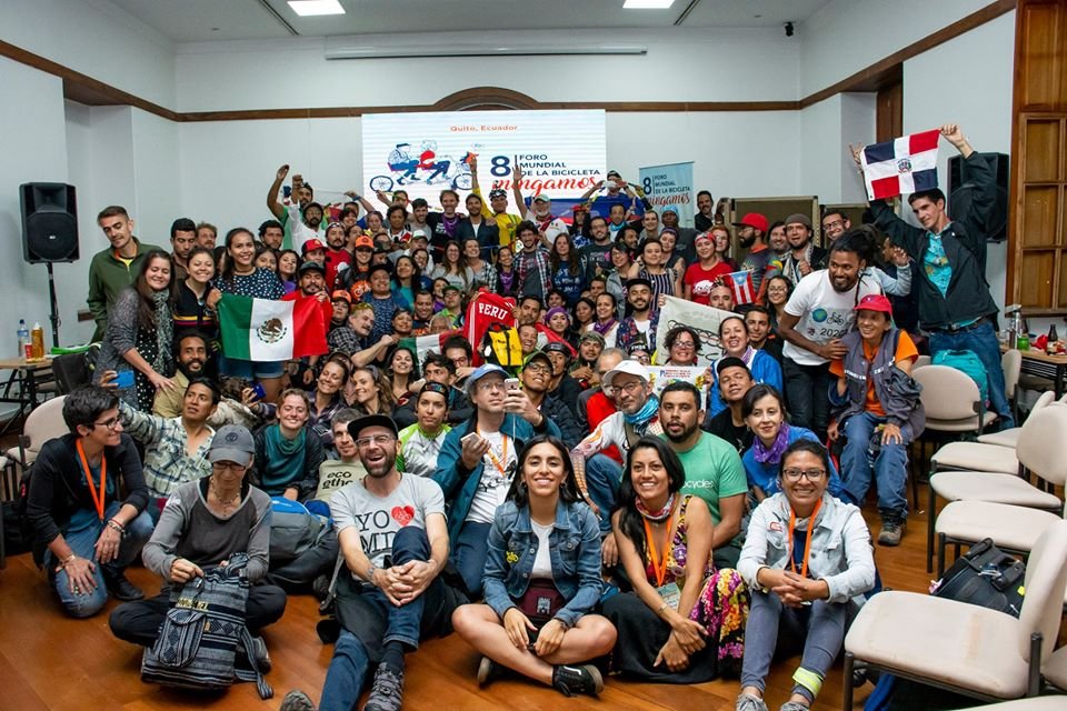 SofyGordon's tweet photo. Hace un año arrancaba el Foro Mundial de la Bicicleta #fmb8 en #Quito
y seguimos trabajando por el sueño de contar con ciudades sostenibles.
Mil Gracias a todas las manos y corazones que se juntaron en esta minga. https://t.co/HoF7c1F933