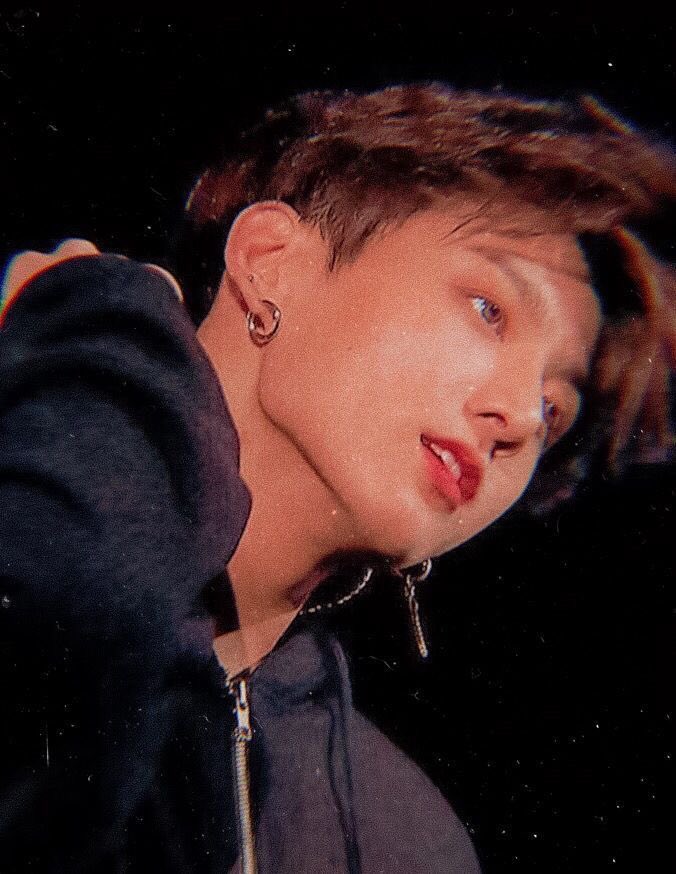 btsMapofthes0ul's tweet photo. Jeon Jungkook 🐚 https://t.co/1zzvz4QvOy