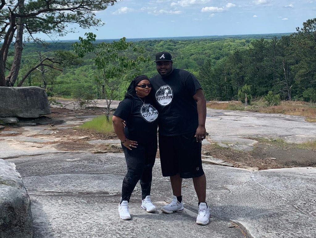 Coach_Joneal's tweet image. Stone Mountain is a beast but we @onealmath made it to the top #GoodWorkout #hiking #mountain #SocialDistancing #GettingFit #TeamOneal