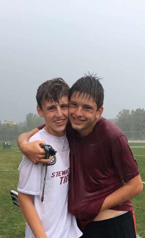 ArenaNorton's tweet photo. Team 3: @cade_looney3 and @Sbbasketball24!

This team will bring a lot of experience into the Invitational. This team can score at will and will play their hearts until the end. They even have a college basketball coach playing with them, that can't hurt! They will be tough. https://t.co/vVg3AsTe57