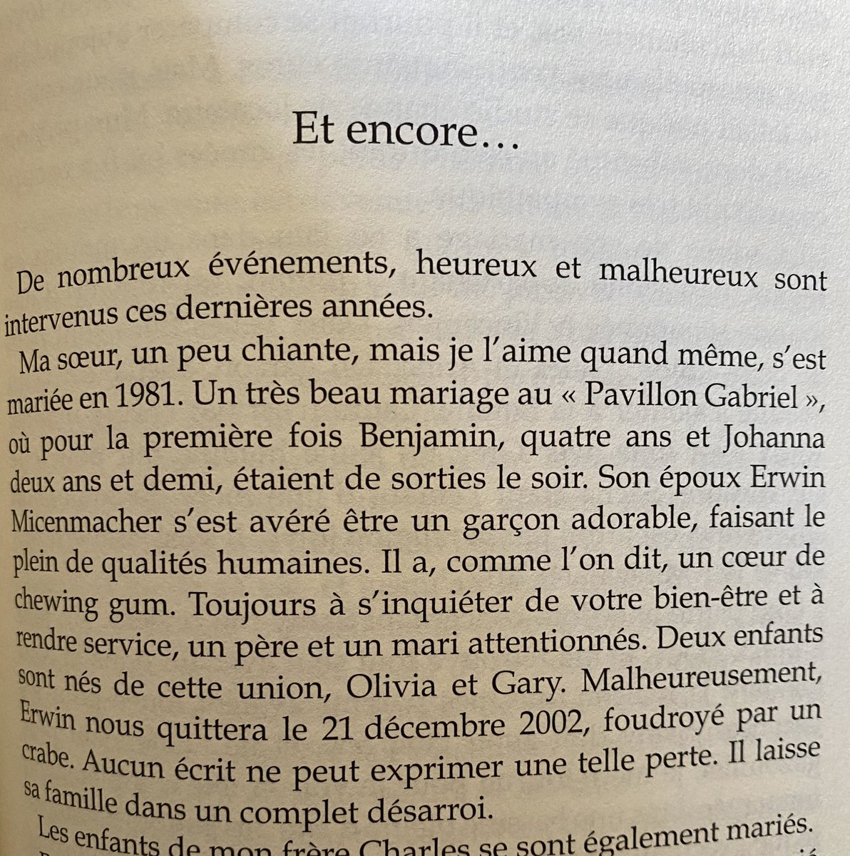 Oli_Micenmacher's tweet photo. La soeur un peu chiante c’est ma mère. Et le coeur de chewing-gum c’était mon père 💔. #LivreDeMonOncle #TweetsPrecedents https://t.co/TuERtCPE7S