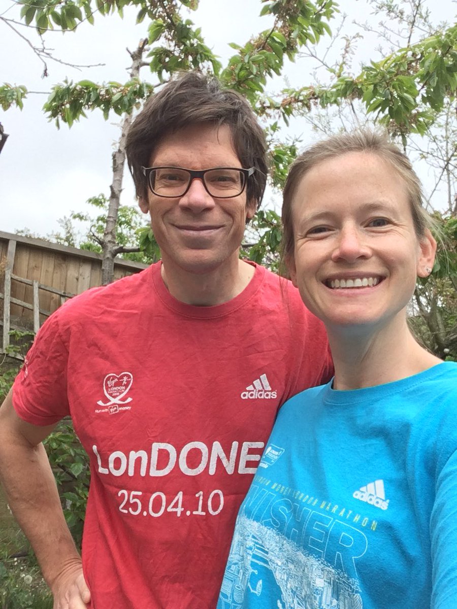 lupo323's tweet photo. Took on the #2point6challenge with a 2.6 mile run round the garden and donations to #sarcomaUK ❤️ Might try the full 5k next week! #dizzy #LondonMarathon #missparkrun https://t.co/WxRxVl7wqY