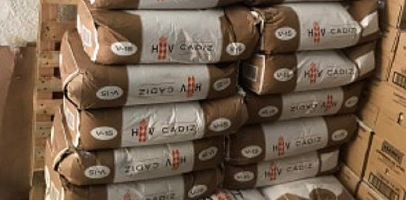 noticiasmira's tweet photo. #ENORMEEEE: Cargadores gaditanos unen sus fuerzas para ayudar a los más necesitados https://t.co/uGlBjFR5lZ https://t.co/1JjCiKXcUZ